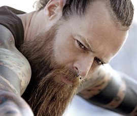 Comment avoir une barbe décorée comme les vikings ?